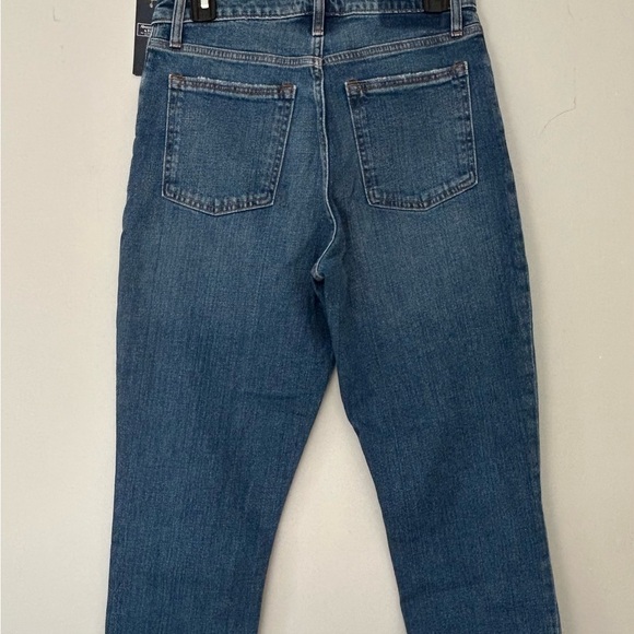 Abercrombie & Fitch The Mom high rise Distressed jeans size 28/6R NWT - Picture 7 of 8